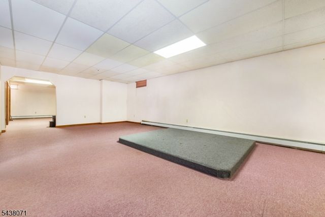 25 Wood Chase Ln, Kinnelon Boro, NJ 07405