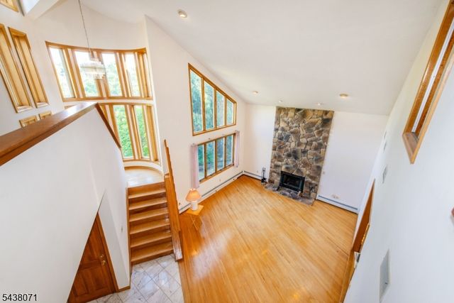 25 Wood Chase Ln, Kinnelon Boro, NJ 07405
