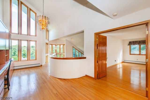 25 Wood Chase Ln, Kinnelon Boro, NJ 07405