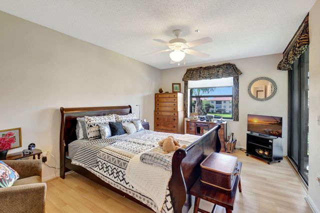 5147 Europa Drive W, Boynton Beach, FL 33437