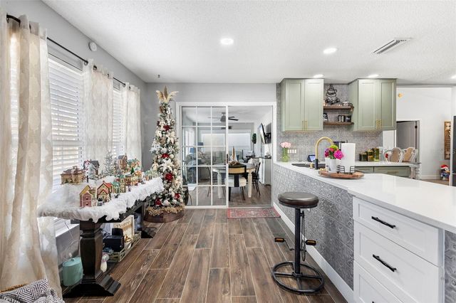 2656 IVYDALE DRIVE, Deltona, FL 32725