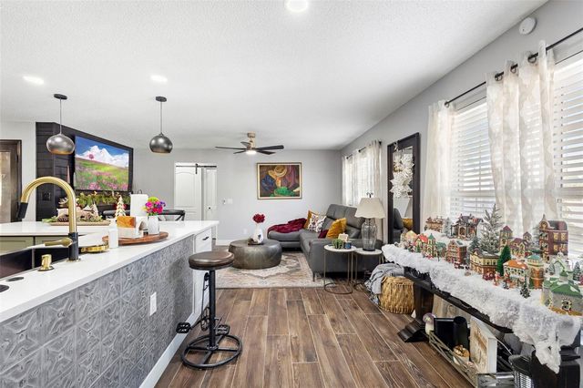 2656 IVYDALE DRIVE, Deltona, FL 32725