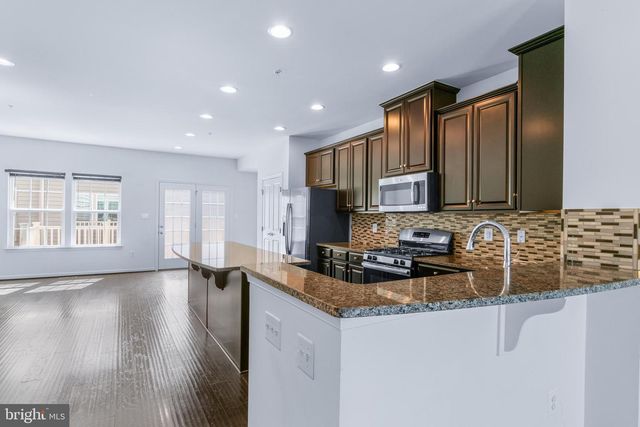 5365 S CENTER DR, Greenbelt, MD 20770