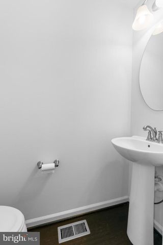5365 S CENTER DR, Greenbelt, MD 20770