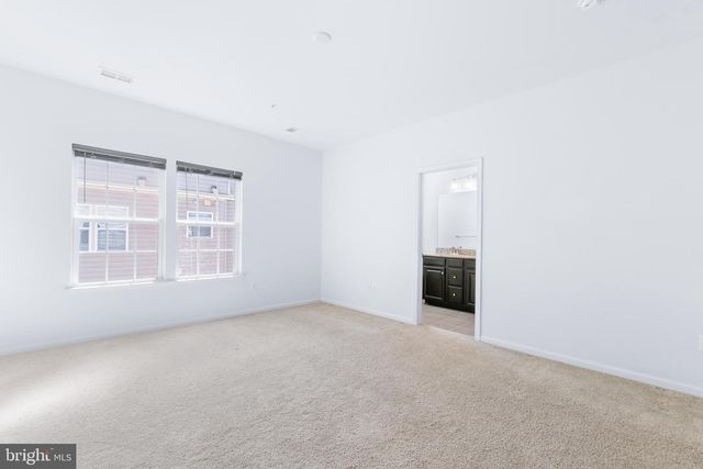 5365 S CENTER DR, Greenbelt, MD 20770