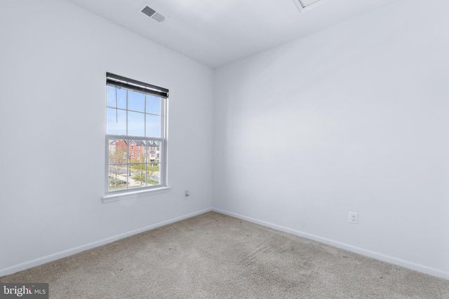 5365 S CENTER DR, Greenbelt, MD 20770