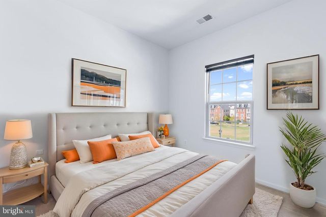 5365 S CENTER DR, Greenbelt, MD 20770