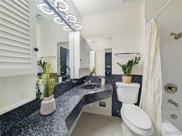 4443 Remus Drive, Florissant, MO 63033