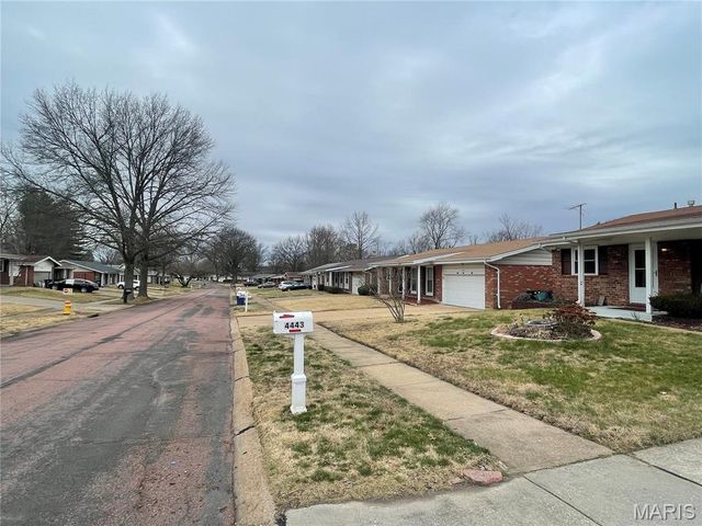 4443 Remus Drive, Florissant, MO 63033