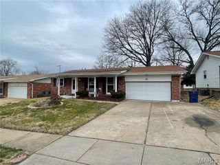 4443 Remus Drive, Florissant, MO 63033