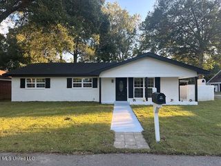 617 Mill Street, Picayune, MS 39466