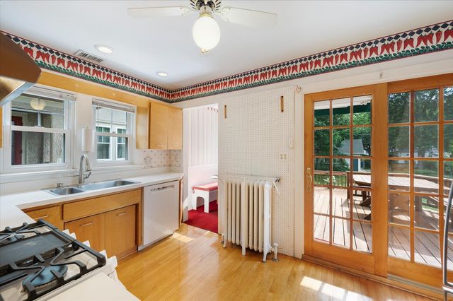 836 N Grove Avenue, Oak Park, IL 60302