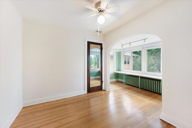 836 N Grove Avenue, Oak Park, IL 60302