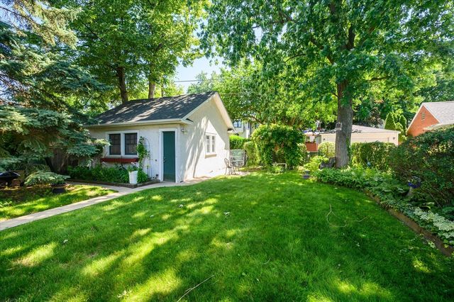 836 N Grove Avenue, Oak Park, IL 60302