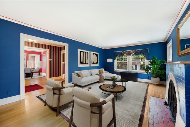 836 N Grove Avenue, Oak Park, IL 60302