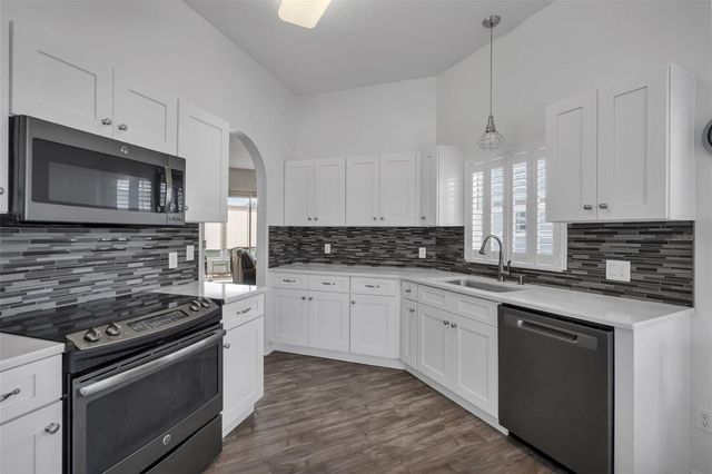 213 HIGH VISTA DR, Davenport, FL 33837