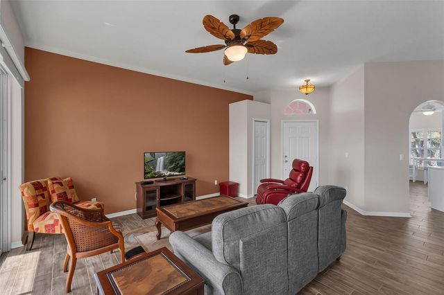 213 HIGH VISTA DR, Davenport, FL 33837