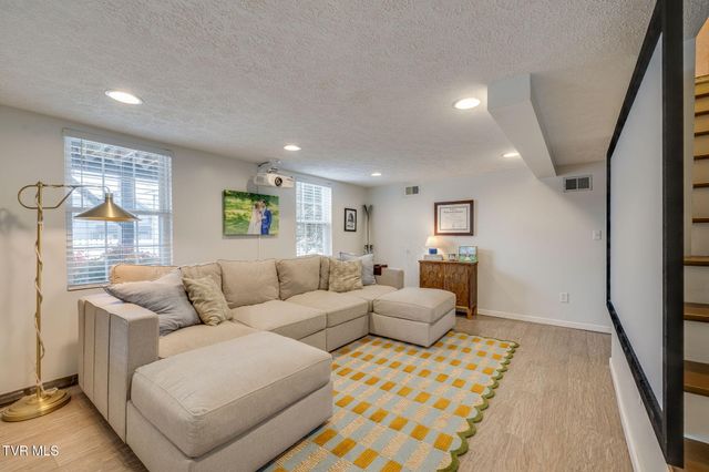 1037 Watauga Street, Kingsport, TN 37660