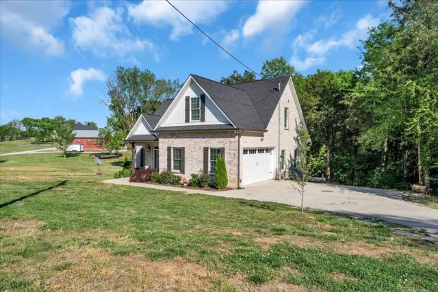 2820 Hwy 82, E, Bell Buckle, TN 37020
