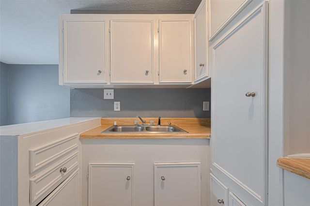 17210 Glenoaks Drive, Conroe, TX 77385
