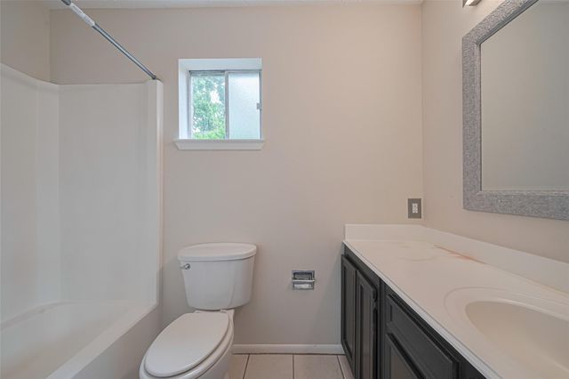 17210 Glenoaks Drive, Conroe, TX 77385