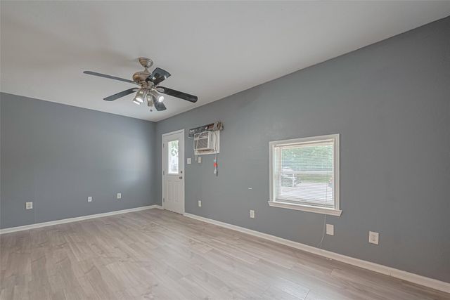 17210 Glenoaks Drive, Conroe, TX 77385