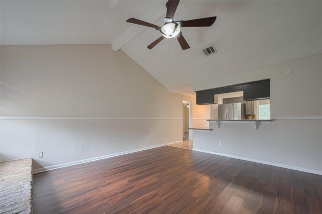 17210 Glenoaks Drive, Conroe, TX 77385