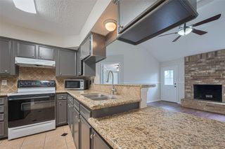 17210 Glenoaks Drive, Conroe, TX 77385