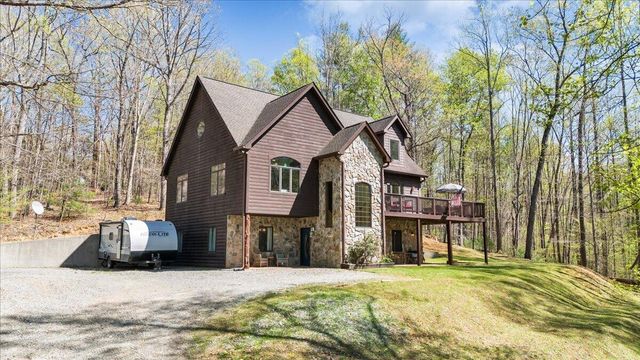 485 Promise LN, Rocky Mount, VA 24151
