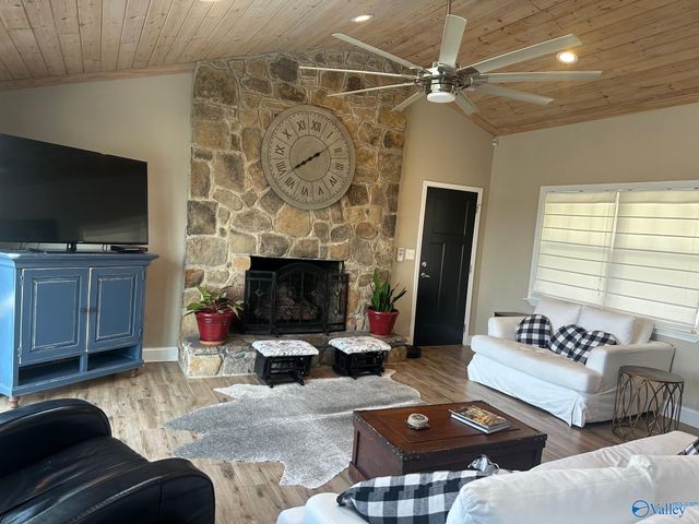 1222 Sibert Drive, Glencoe, AL 35905