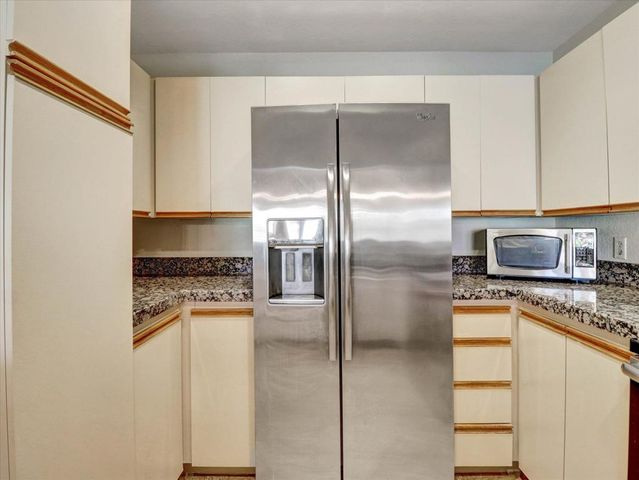 41103 Woodhaven Drive N, Palm Desert, CA 92211