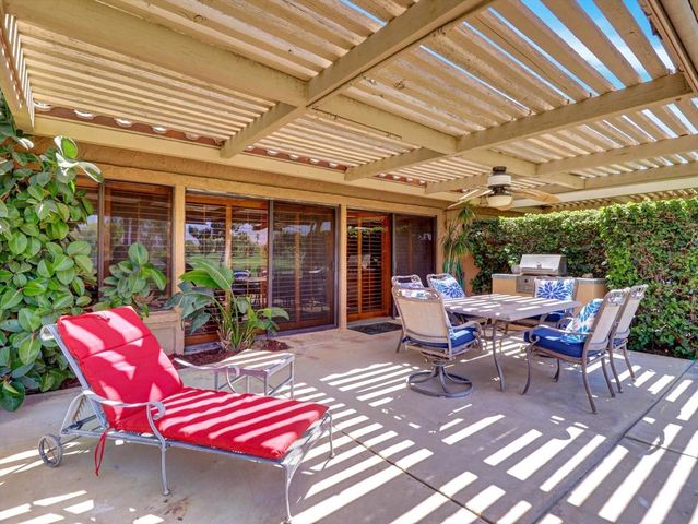 41103 Woodhaven Drive N, Palm Desert, CA 92211