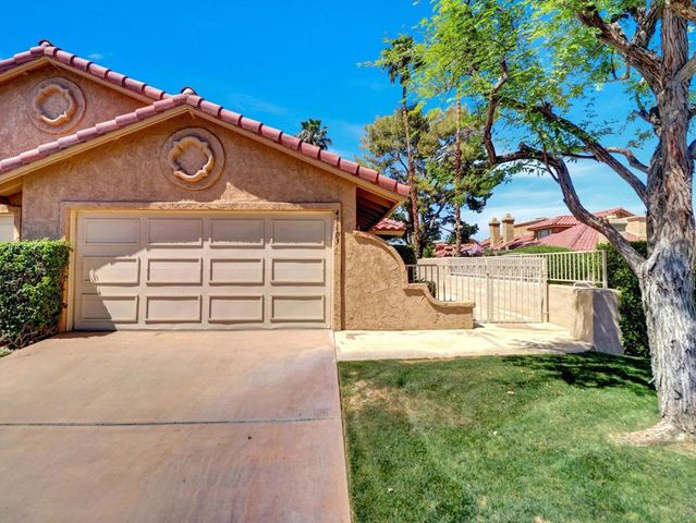 41103 Woodhaven Drive N, Palm Desert, CA 92211