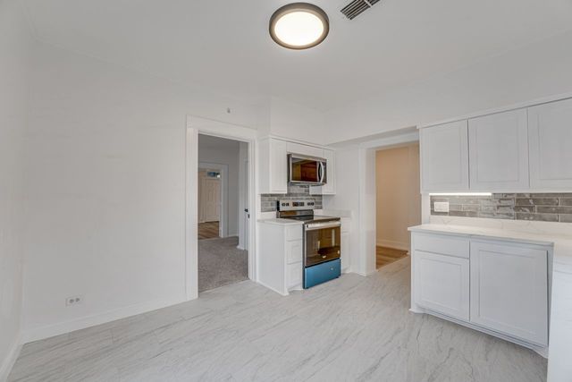 114 E Ross Street, Waxahachie, TX 75165