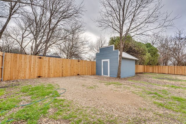 114 E Ross Street, Waxahachie, TX 75165