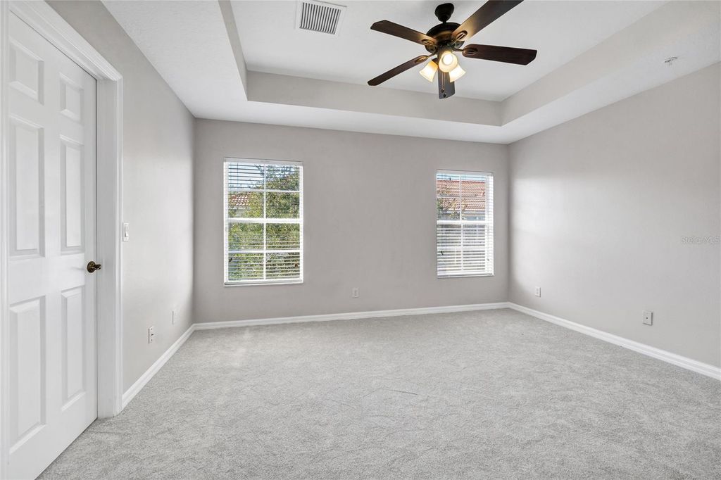 Image 16 of property listing at 4848 FIORAZANTE AVENUE, Orlando, FL 32839