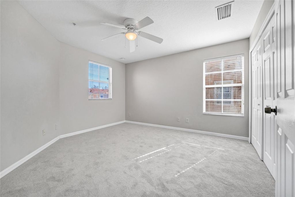 Image 21 of property listing at 4848 FIORAZANTE AVENUE, Orlando, FL 32839