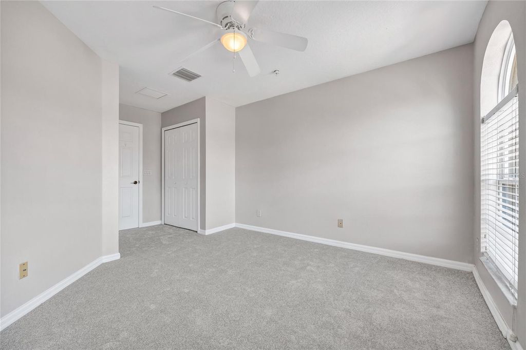 Image 25 of property listing at 4848 FIORAZANTE AVENUE, Orlando, FL 32839