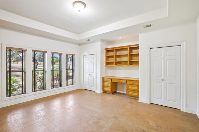 404 Saddlehorn DR, Dripping Springs, TX 78620