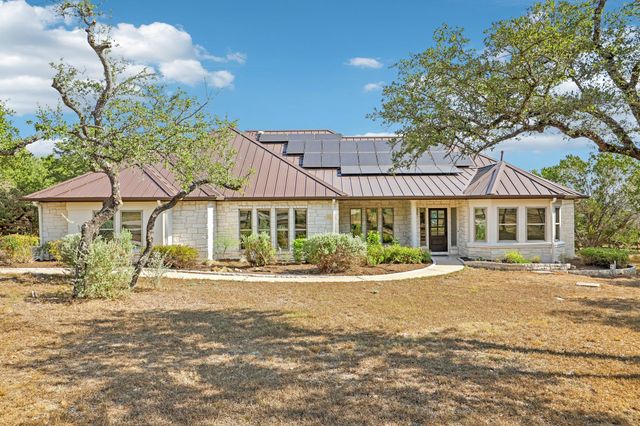404 Saddlehorn DR, Dripping Springs, TX 78620