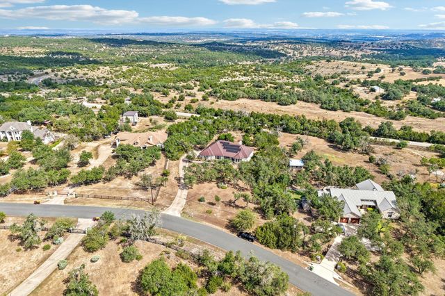404 Saddlehorn DR, Dripping Springs, TX 78620