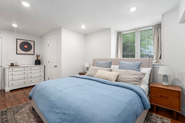 256 Sycamore St 256, Watertown, MA 02472