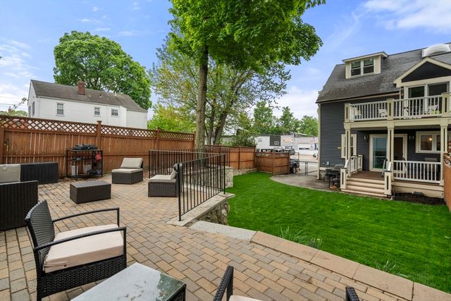 256 Sycamore St 256, Watertown, MA 02472