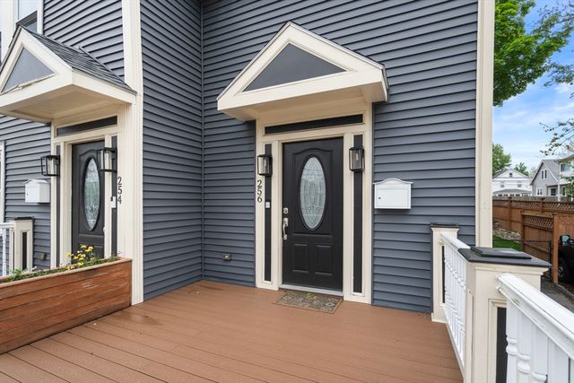 256 Sycamore St 256, Watertown, MA 02472