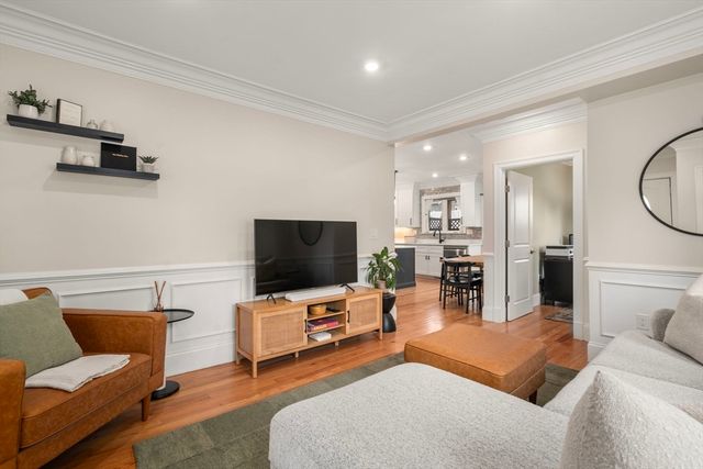 256 Sycamore St 256, Watertown, MA 02472