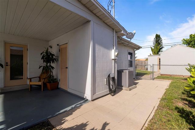 6503 26TH STREET W, Bradenton, FL 34207