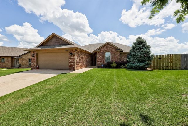 2500 SE 93rd Street, Moore, OK 73160
