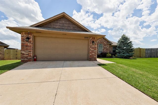 2500 SE 93rd Street, Moore, OK 73160