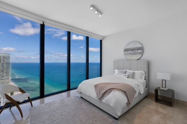 18555 Collins Ave 5105, Sunny Isles Beach, FL 33160