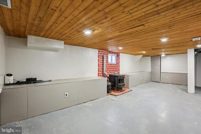 8435 ARBUTUS RD, Pasadena, MD 21122